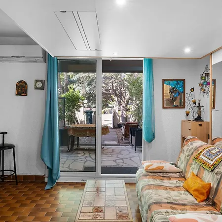 Apartmán Beau St Cyr Sur